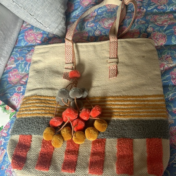 Handmade in India, Boho style beach bag from America and Beyond - Picture 4 of 10
